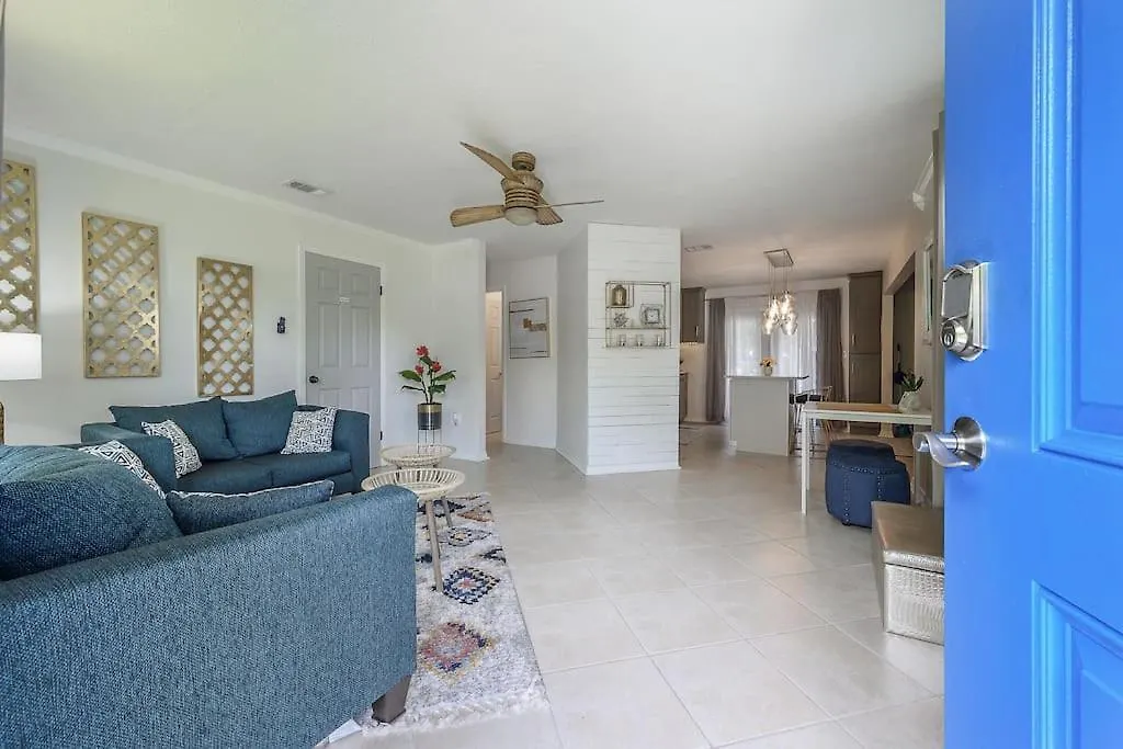 Golden Greek And Dexters Cottage Near Downtown تامبا بيت للعطل