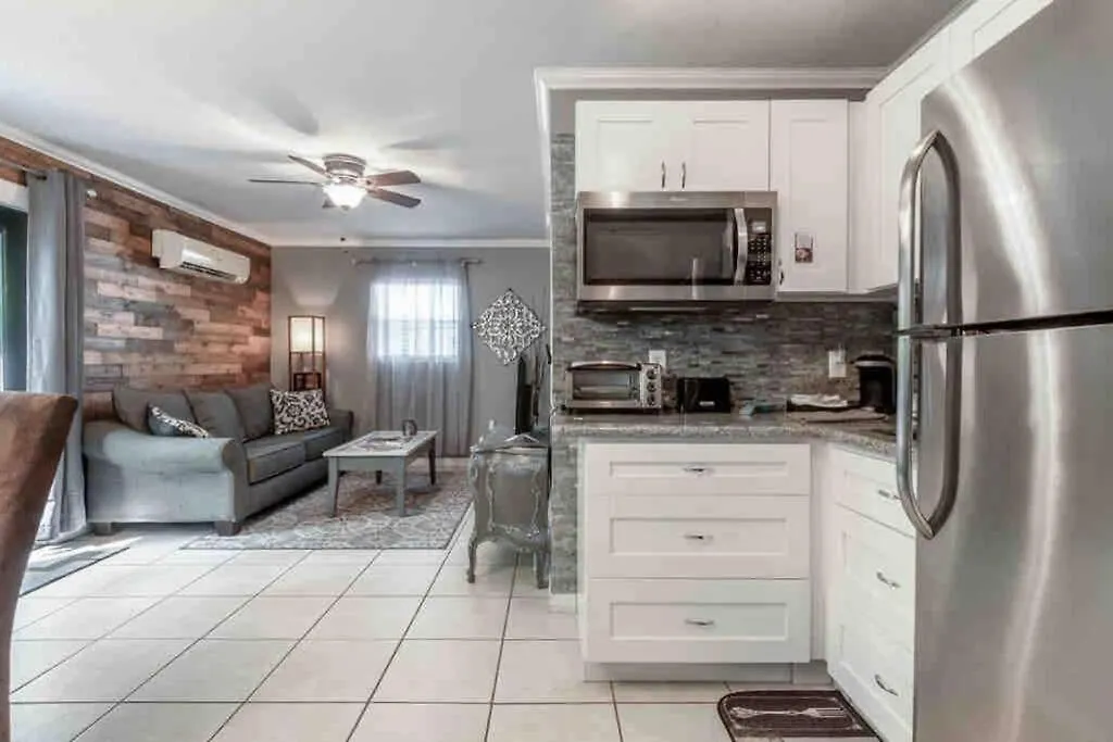 Golden Greek And Dexters Cottage Near Downtown تامبا 0*,  الولايات المتحدة الأمريكية